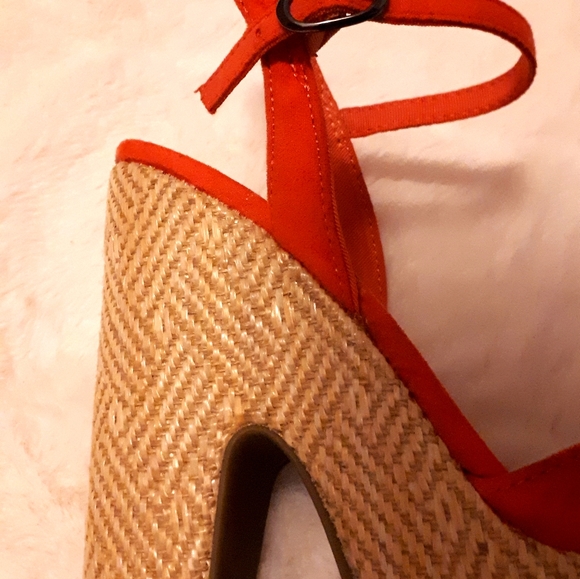 Ladies summer dress sandals! - Picture 4 of 7
